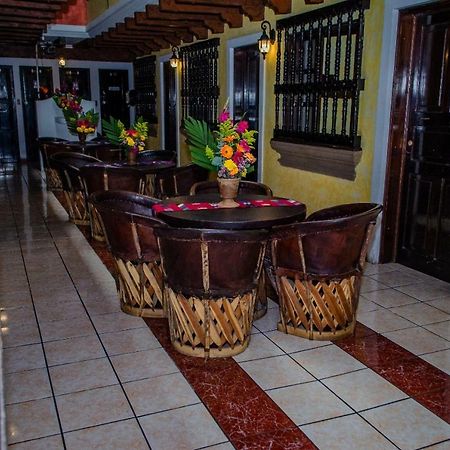 אנטיגואה גואטמלה Hotel Casa Santa Lucia מראה חיצוני תמונה
