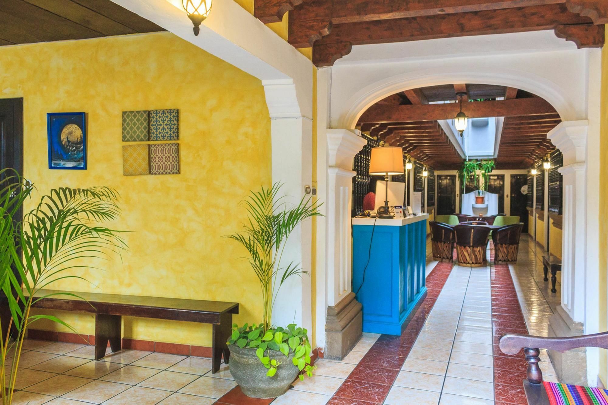 אנטיגואה גואטמלה Hotel Casa Santa Lucia מראה חיצוני תמונה