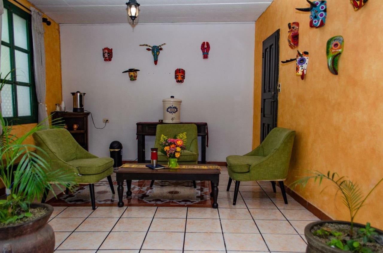 אנטיגואה גואטמלה Hotel Casa Santa Lucia מראה חיצוני תמונה