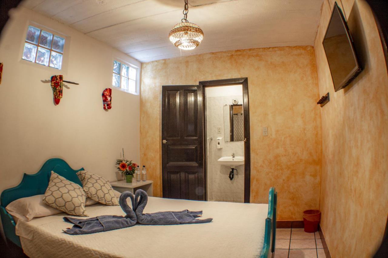 אנטיגואה גואטמלה Hotel Casa Santa Lucia מראה חיצוני תמונה